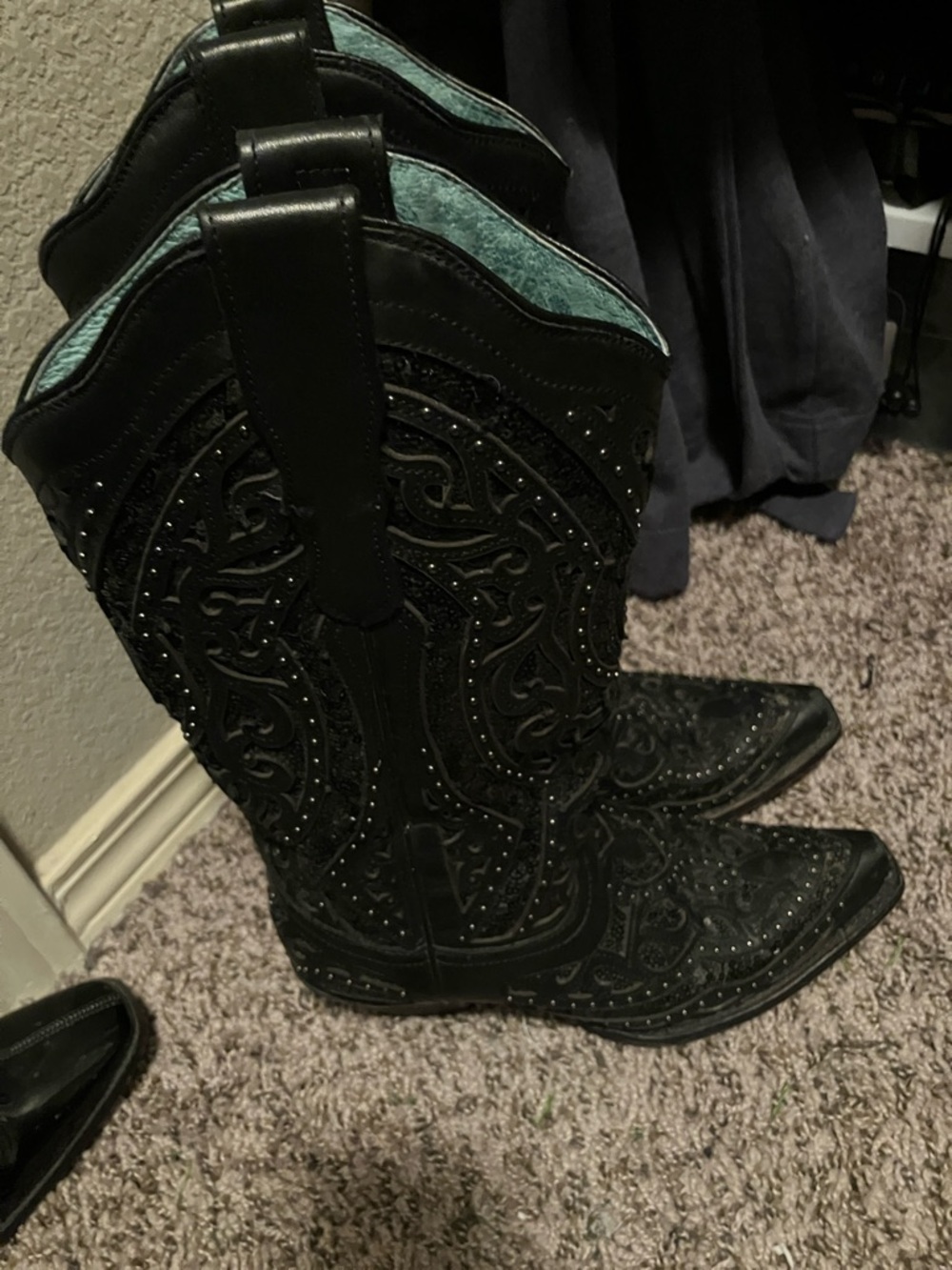 Women's Black Embossed Lace-Up Western Boots